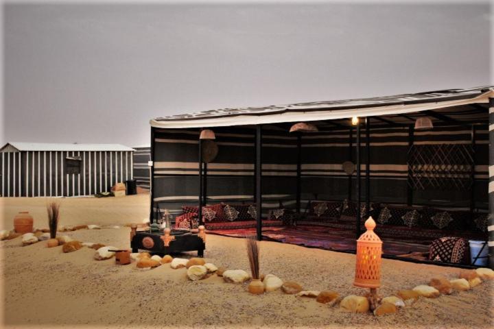 Queen Desert Camp Fulayj al Masha'ikh Zewnętrze zdjęcie